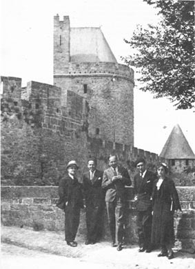 Jean Ballard, Pierre Sire, Gabriel Bertin, René Nelli et Maria Sire à Carcassonne.